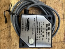 Banner SM512DB 17577 Photoelectric Diffuse LED Scanner Sensor 10-30VDC NIB⁠