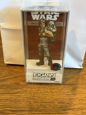 FiGPiN Star Wars Luke Skywalker with Yoda (#1025) Pin The Empire Strikes Back