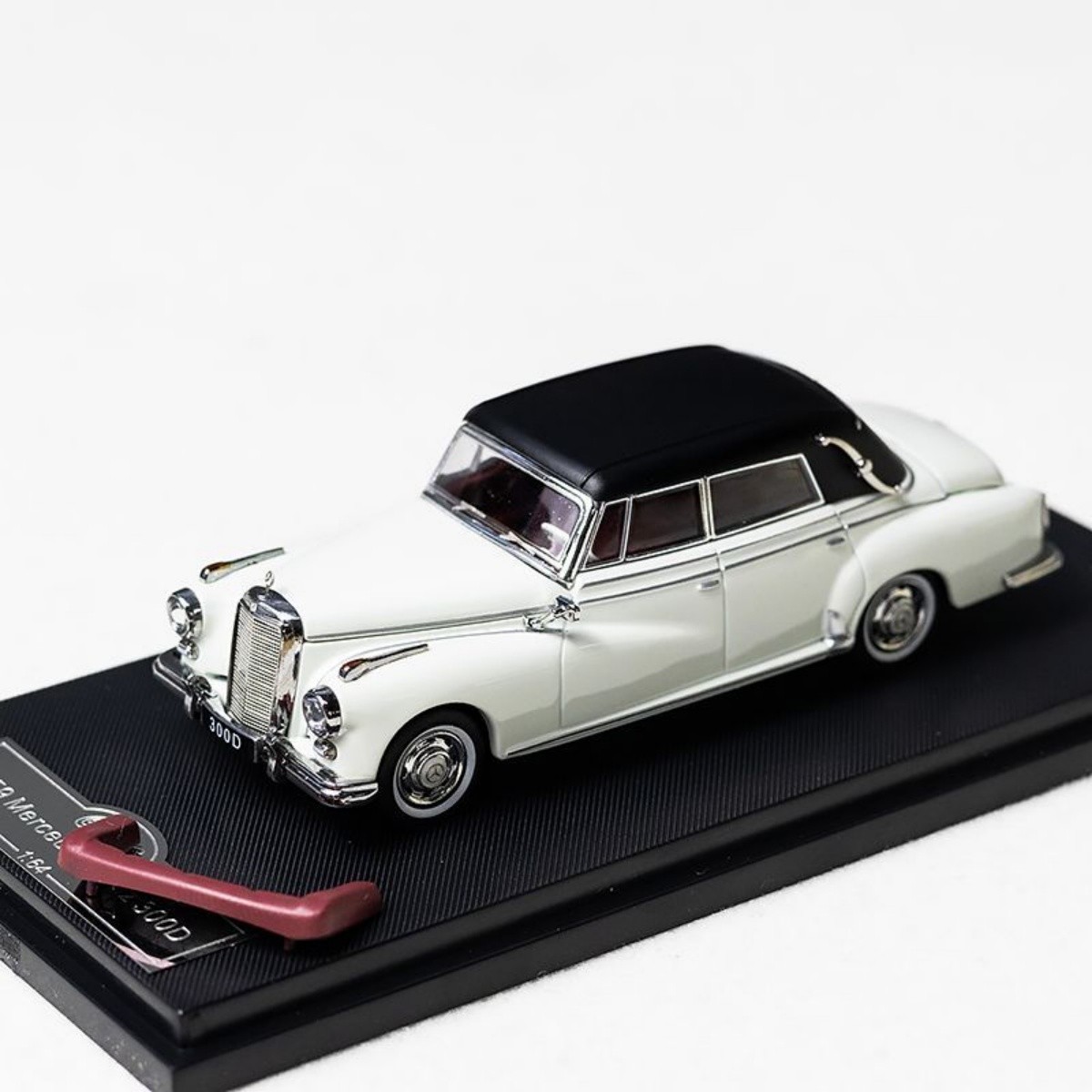 GFCC 1/64 Scale Mercedes-Benz 300D 1959 Diecast Car Model