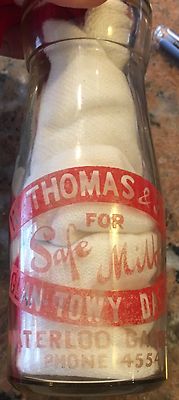 1940's W. Thomas And Son Glan-Towy Dairy Bottle Waterloo Gardens 6.25'' T