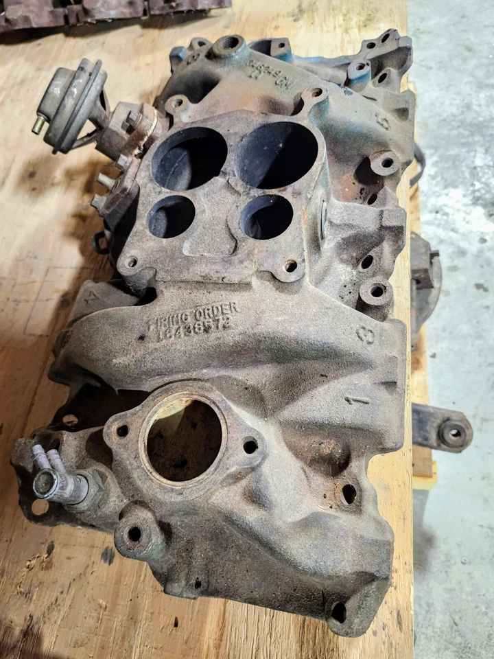 75-79 Chevrolet Corvette Intake Manifold L48 L82 SBC Q-Jet Cast Iron Small Block - Image 3 of 4