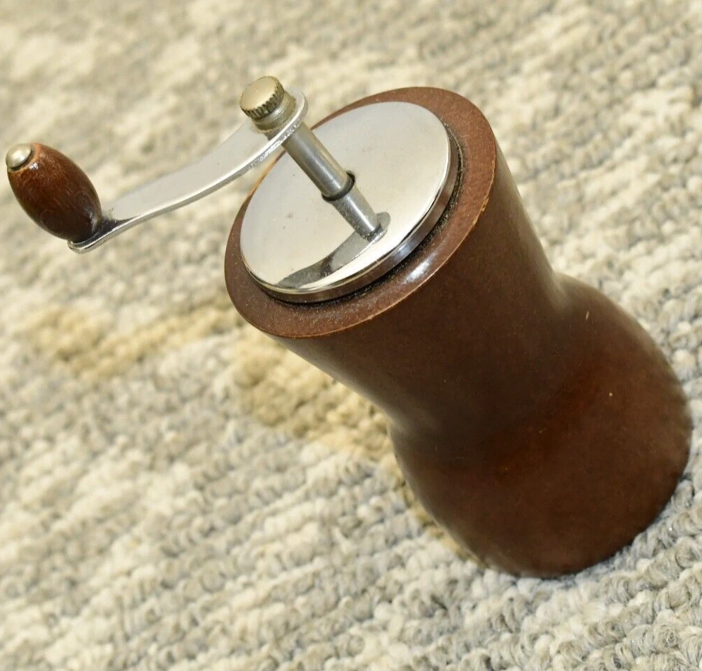 Menya Pepper Mill Grinder Wood / Chrome Tempered Steel 20746 21591 - 4" Tall