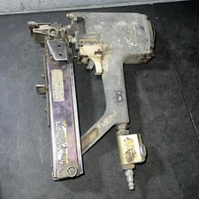 Duo-Fast Pneumatic Stapler Model RS-1748A 1/2"-1-1/2"