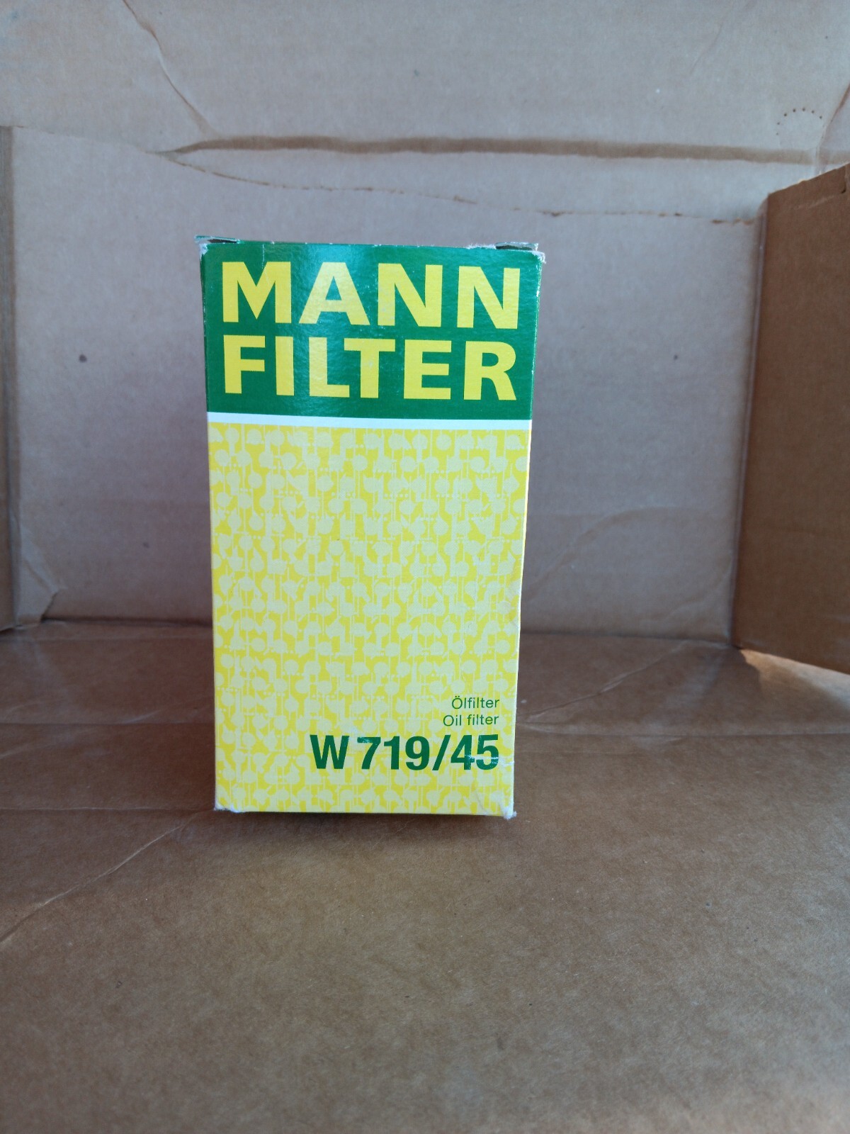 Oil Filter fits Audi/Volkswagen 2008-2016 MANN W719/45 (Pack of 4)