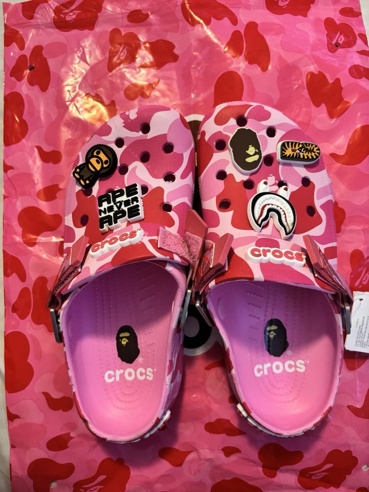 A Bathing Ape Clog ABC Camo Pink Crocs x Bape🩷 W8 - Image 2 of 4