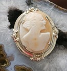 Vintage Hand Carved Shell Cameo Brooch Pin — photo 1