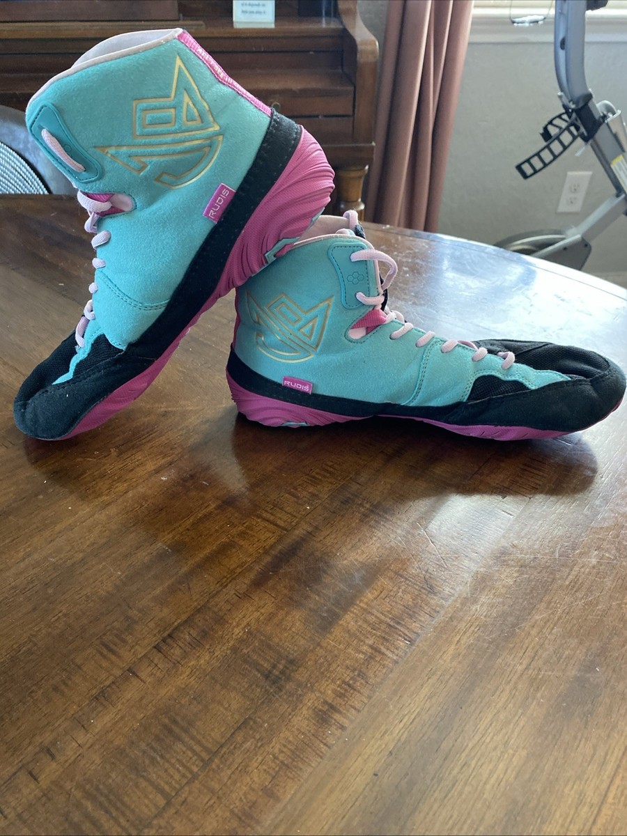 jordan burroughs pink shoes