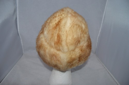 Vintage Gimbels Tuscan Lamb Skin Fur Hat Soft Made in Italy - Picture 3 of 6