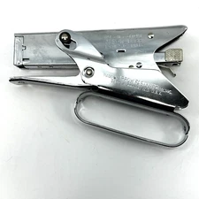 Arrow Heavy Duty Staple Gun Made In USA P-22 Office Stapler 1/4" - 5/16" Staples