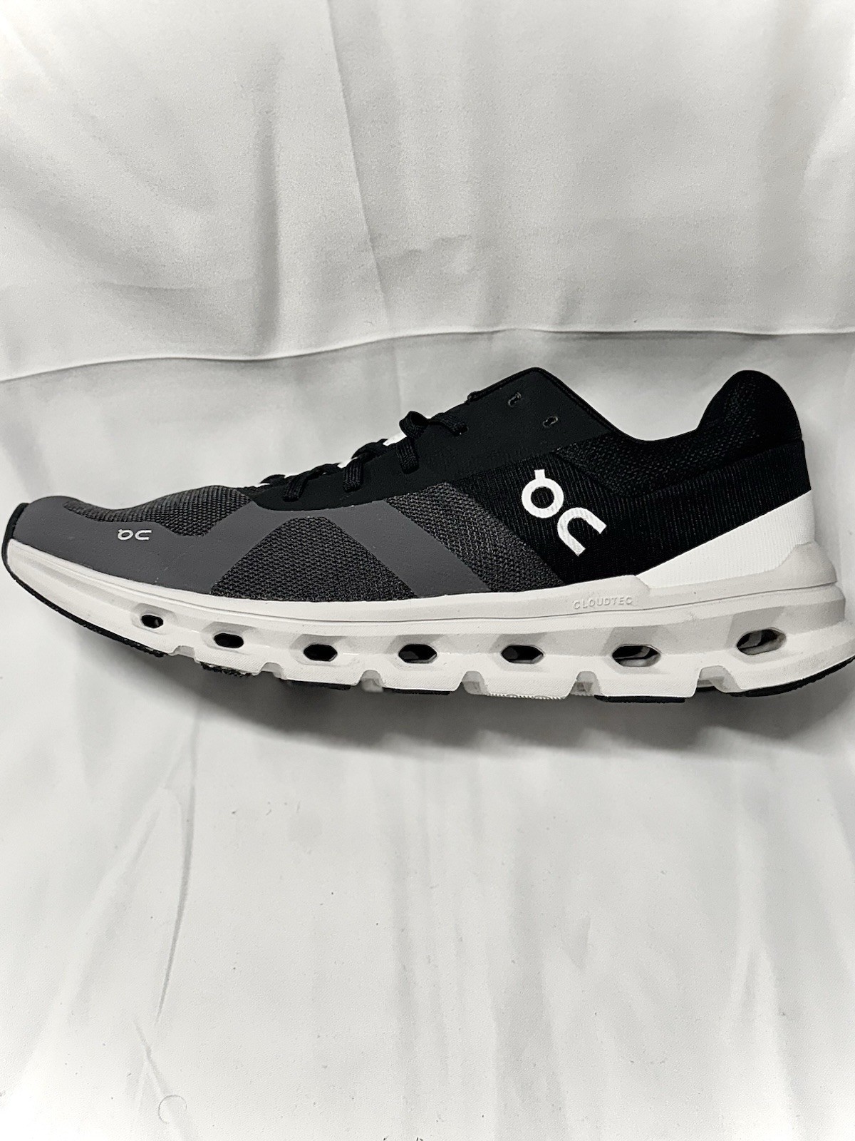 On Cloudrunner Eclipse Frost with mesh upper and … - image 4