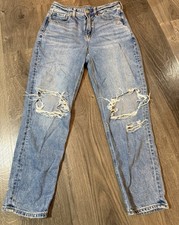 American Eagle Strigid Distressed Denim Blue Mom Jeans Women's Size 4 Short