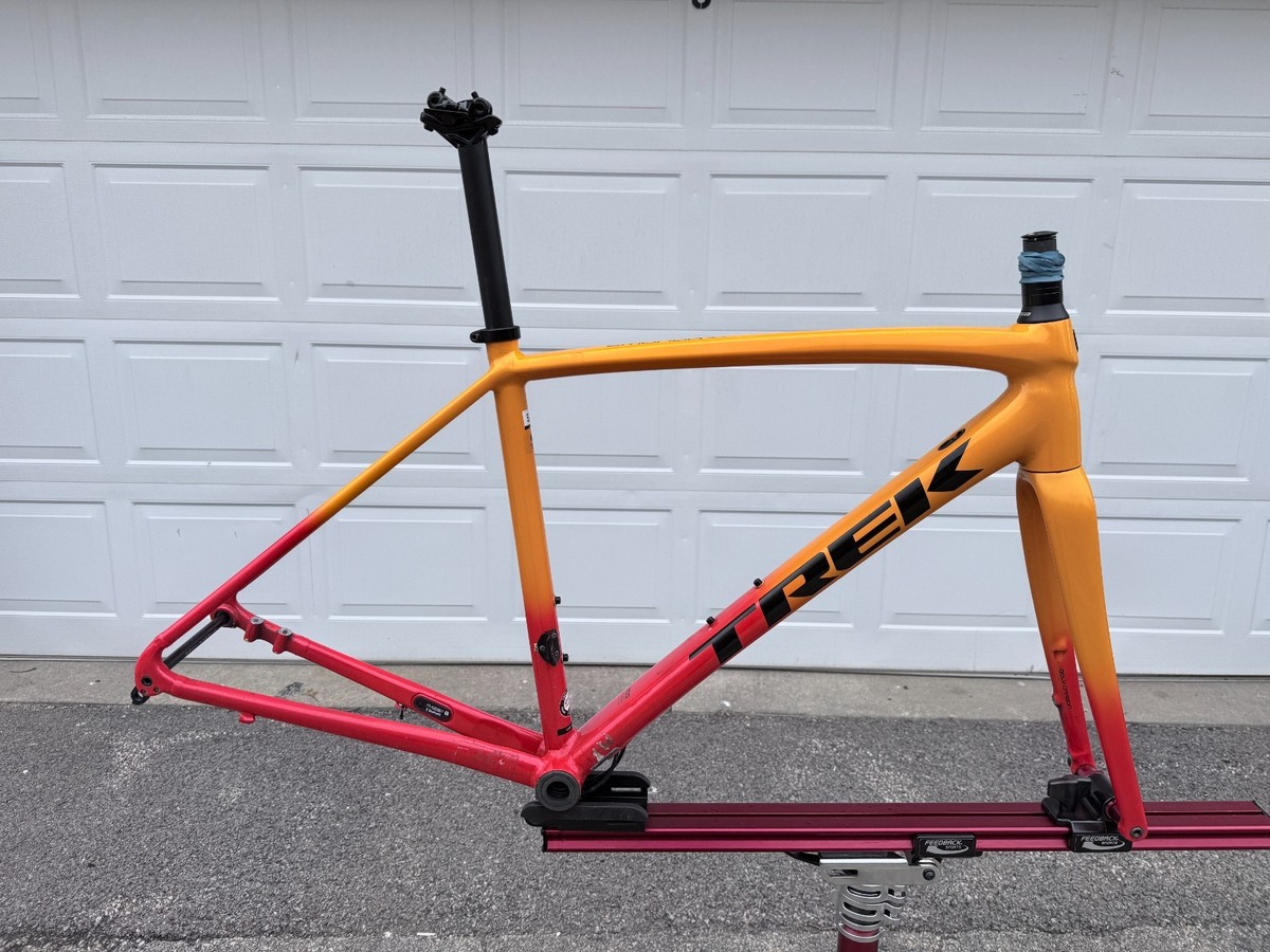 Trek Emonda ALR frameset Size 52cm Radioactive Red to Trek Emonda ALR frameset Size 52cm Radioactive Red to