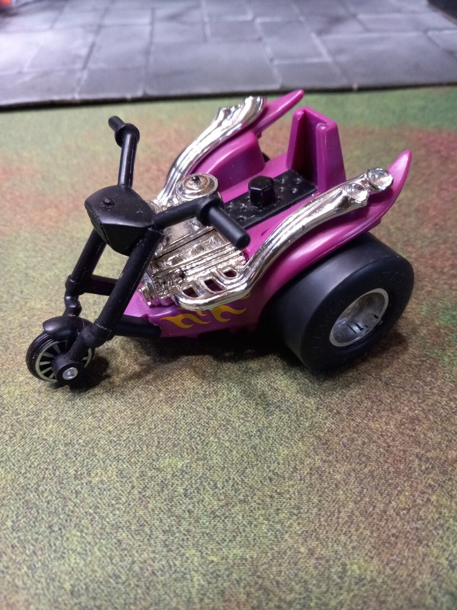 VINTAGE 1990 KENNER BIG DADDY ED ROTH RAT FINK RAD RODS DRAGNUT