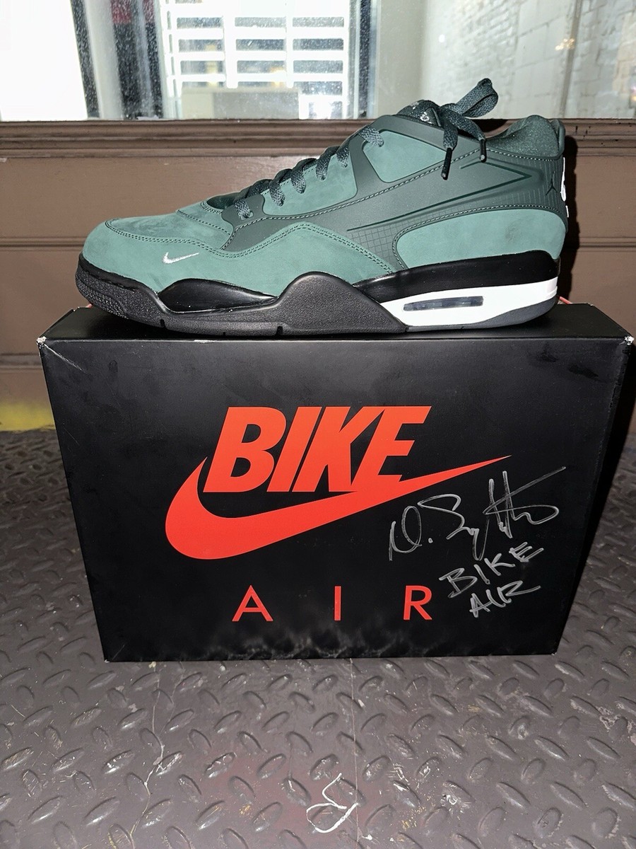 Size 15 - *SIGNED* Nigel Sylvester x Air Jordan 4 RM SP Size 15 - *SIGNED* Nigel Sylvester x Air Jordan 4 RM SP