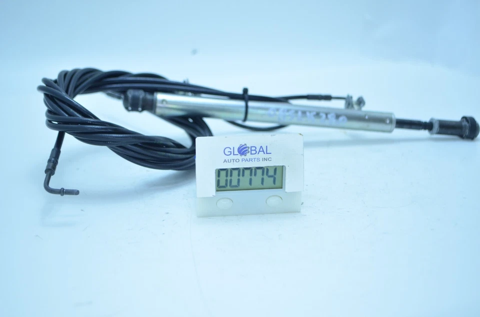 05-08 MERCEDES R171 SLK280 ТРАНСФОРМИРУЕМАЯ ВЕРХНЯЯ АМОРТИЗАЦИОННАЯ СТОЙКА НА КРЫШЕ ОТ ОРИГИНАЛЬНОГО ПРОИЗВОДИТЕЛЯ - Изображение 2 из 4