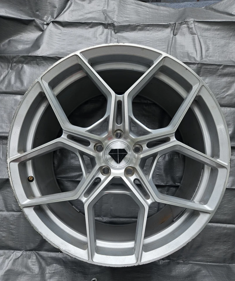 Blaque Diamond 20 X 9 Bdf-25 Ford Mustang GT Premium, ободы спереди и сзади - Изображение 3 из 4