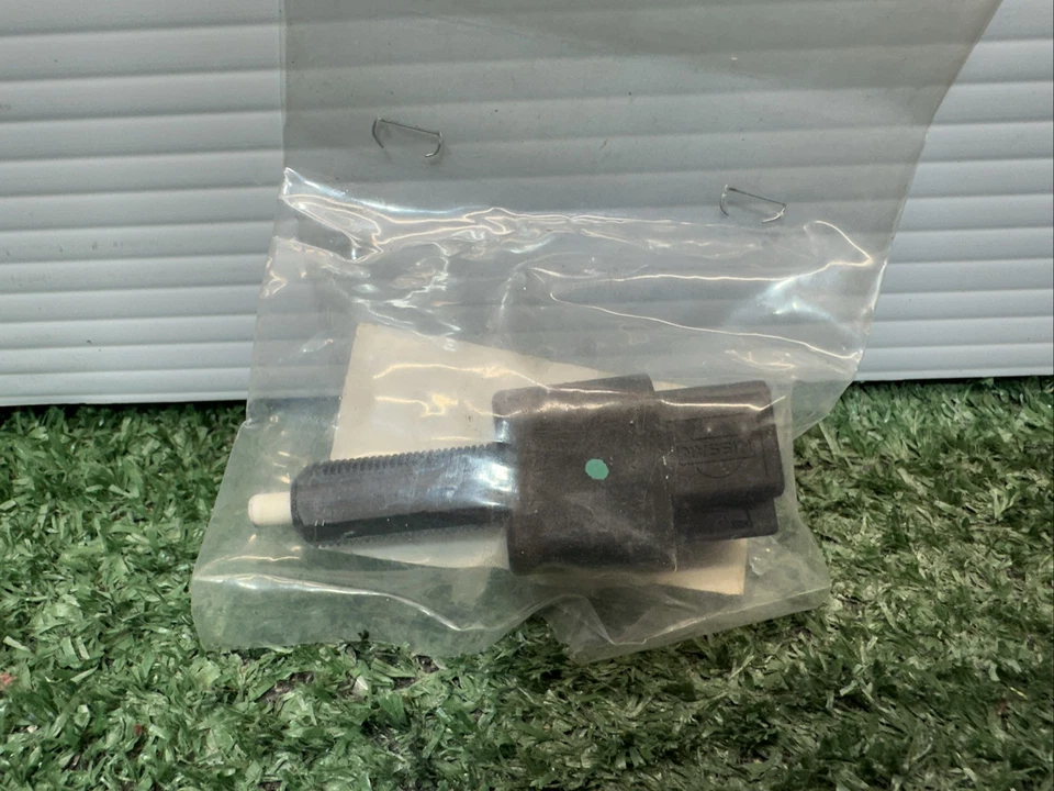 ✅ Interruptor de luz de freno Nissan SW, conjunto de interruptor lámpara de parada OEM Foto 3 de 4