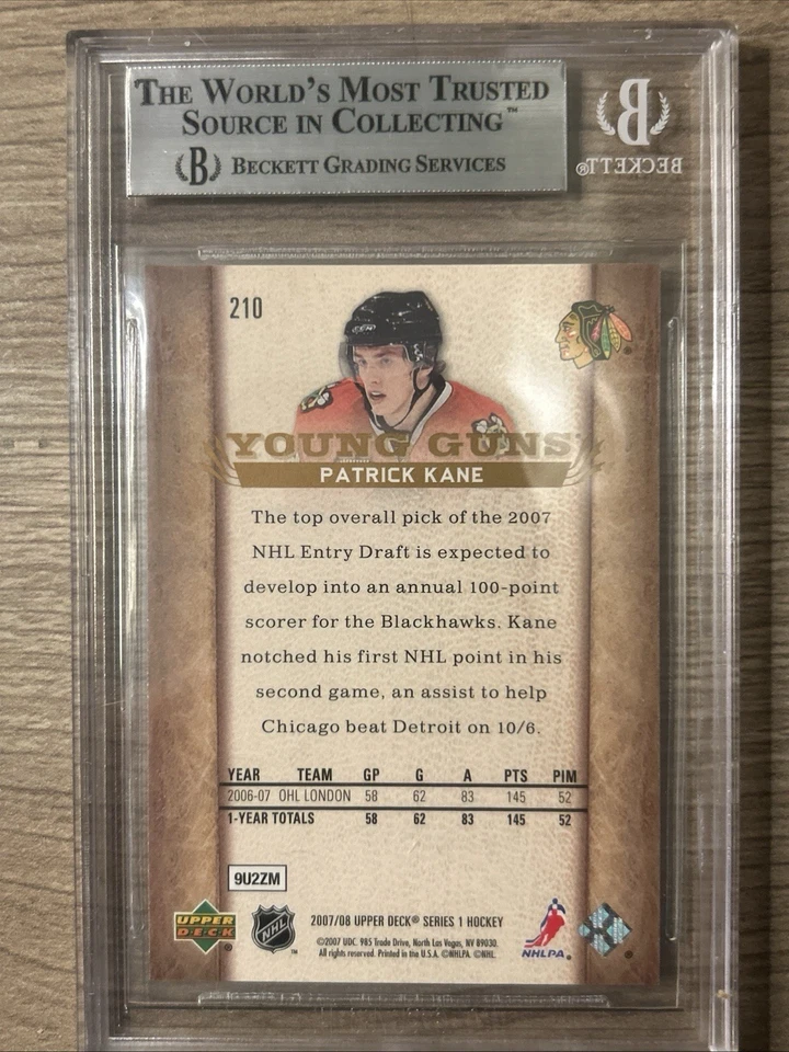 Patrick Kane #210 YG Young Guns Beckett 9 2007-08 cubierta superior como nuevo Foto 2 de 2