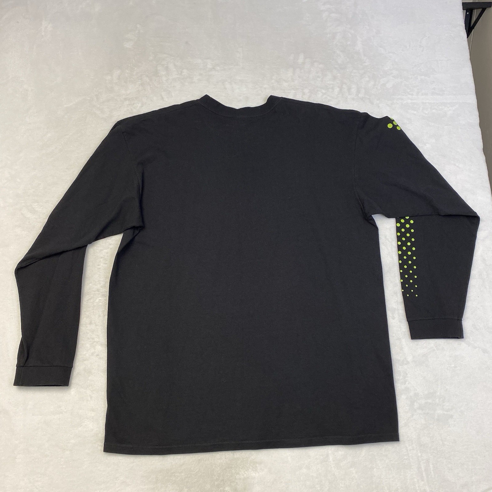 Jordan Men’s XL Long Sleeve T-shirt Neon Green Dot Design VTG Jumpman thumbnail 6
