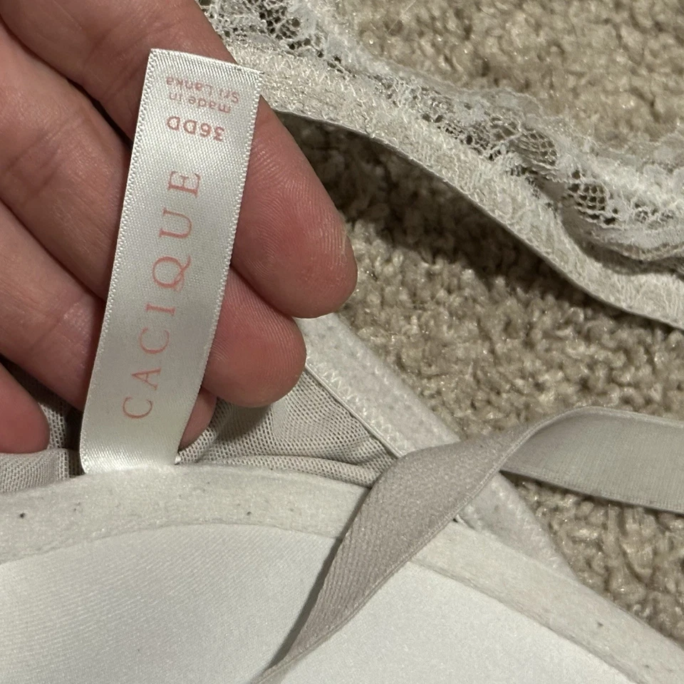 Sujetador floral cierre frontal de Cacique talla 36dd Foto 3 de 4