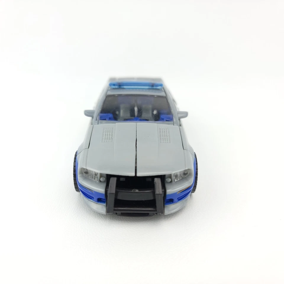 Transformers Recon Barricade Complete TFTM Deluxe With Instructions - Image 2 of 4