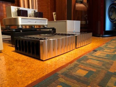 パーフェクション Perfection Model 735 US Duty Free) High‑End Jeff Rowland Model 735 Mono Amp, Display