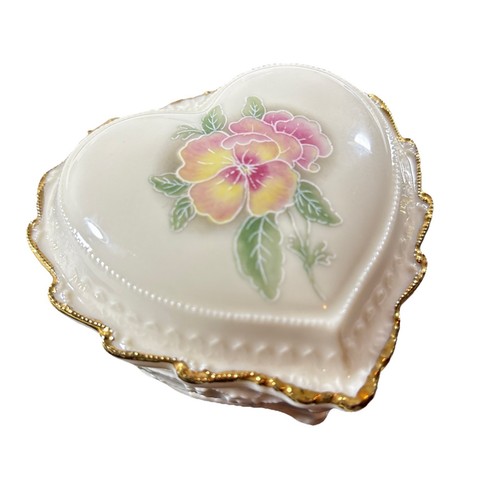 Heritage House Porcelain Music Box Heart Shaped plays Love Me Tender It Works - Picture 1 of 15