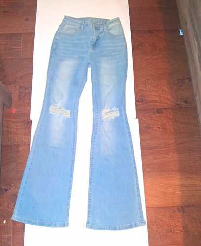 SHEIN Women’s Light Wash Distressed Bootcut Jeans Blue Size 28