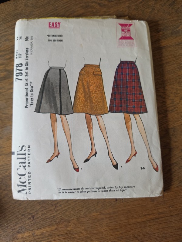 McCall’s vintage sewing pattern #7978 1960s a-line skirt faux pockets