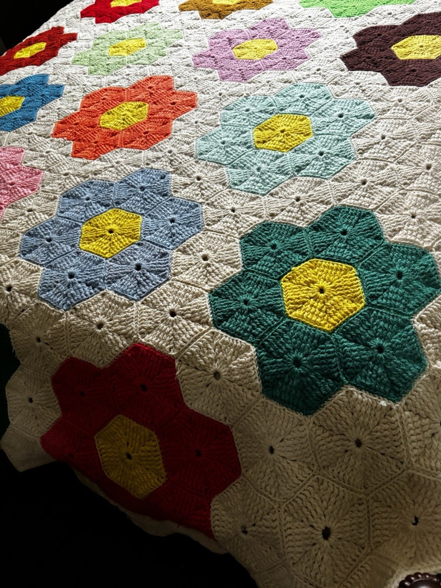 ラグ・カーペット vintage granny rug blanket flower garden Handmade “Grandmother's Flower Garden” Queen Size 97”x 60” Afghan