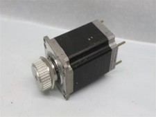 Sanyo Denki Step-Syn 103H7126-0410 103H71260410 Stepping Motor DC 2A 1.8 Deg