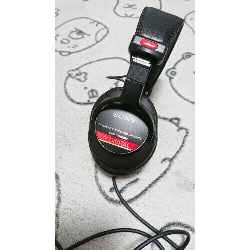 SONY MDR-CD900ST Wired monitor headphones with box limited SONY MDR-CD900ST Wired monitor headphones with box limited