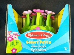 melissa & doug sunny patch pretty petals flower sprinkler toy with hose attachment