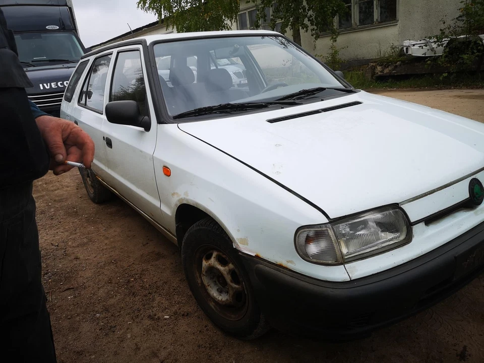 Cinturón de seguridad Skoda Felicia 1996 - trasero derecho usado, original #1789933-99 Foto 4 de 4