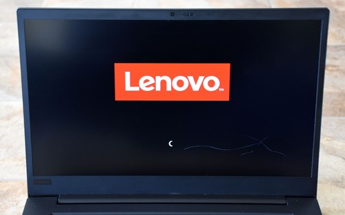 Lenovo ThinkPad P1 Gen 2 15 nero i7-9850H 2,60 GHz 32 GB 500 GB SSD Quadro T1000 - Foto 4 di 13