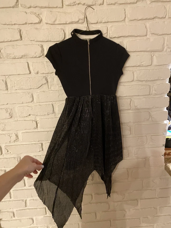 Vestido para niña firmado en D Disney Descendants 2 EVIE - Gargantilla brillante con tachuelas talla pequeña 7/8 Foto 2 de 4