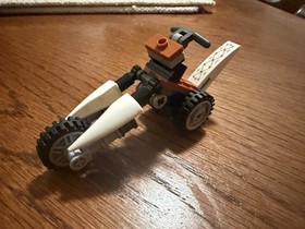 LEGO Legends of Chima 70143 Sir Fangar&rsquo;s Saber-tooth Walker (100% Complete)