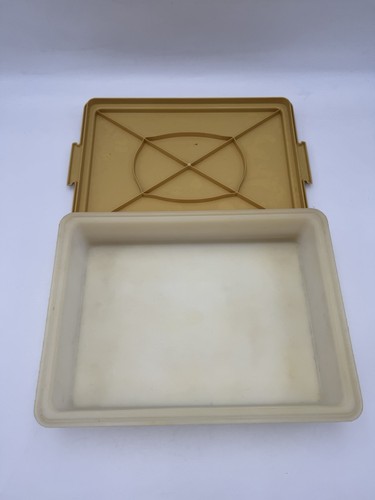 Vintage Tupperware harvest golden rectangular 15 x 11 cake taker / keeper - Picture 5 of 7