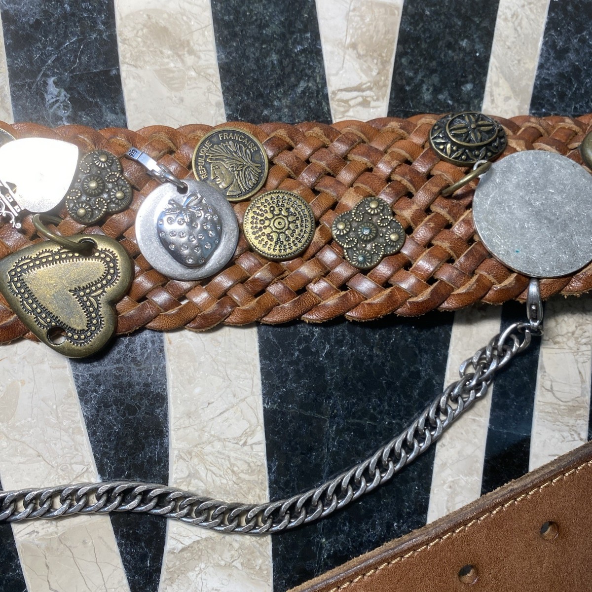 Vintage RARE Juicy Couture Gold Chain Charm Y2K Bohemian Heart Retro Belt NEW Juicy Couture Vintage Gold Lock Heart Rhinestones Bag Purse  main image 3