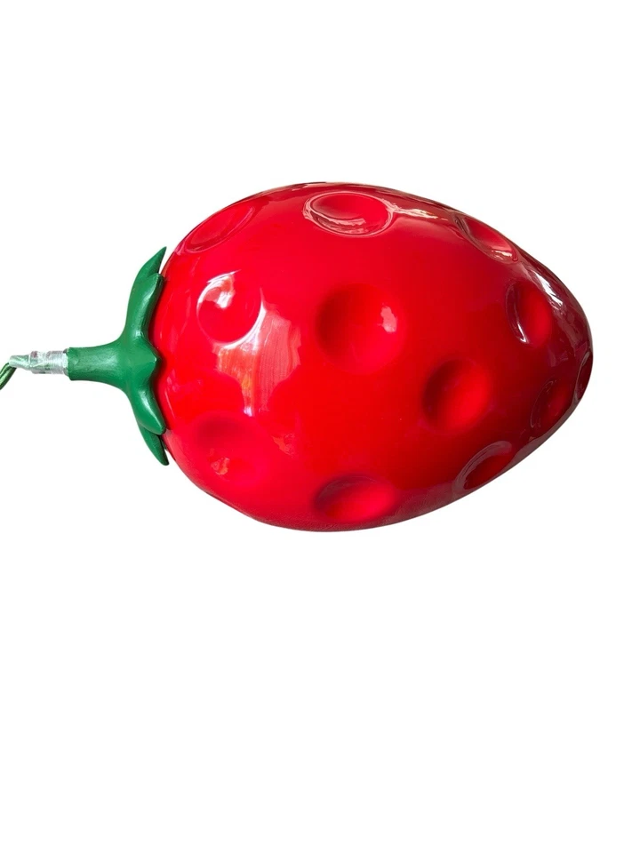 FRUIT STRAWBERRY LARGE LAMP BY URBAN OUTFITTERS NEW UK PLUG E14/4W - Image 3 of 4