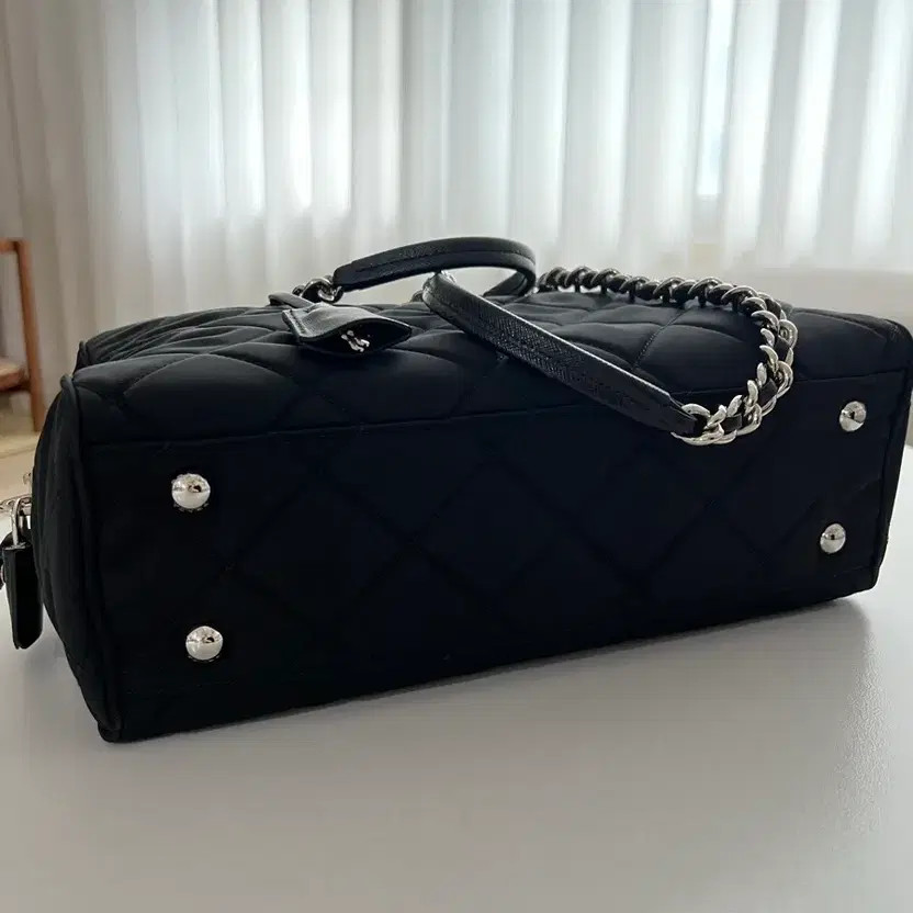 Prada Quilted Chain Nylon Shoulder Bag (Authentic) thumbnail 2