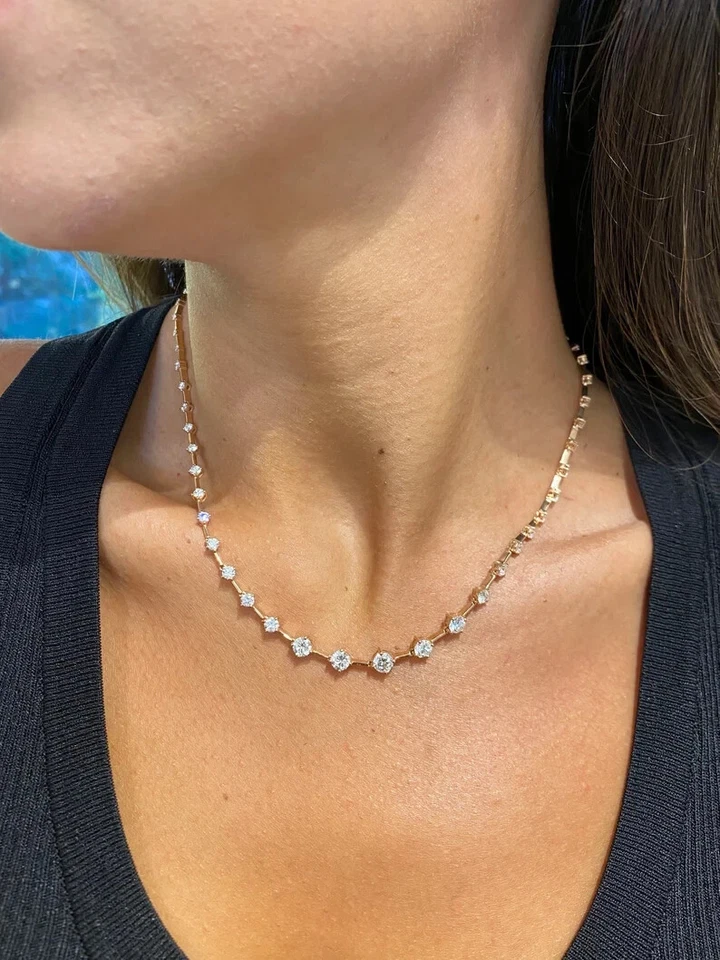 Gargantilha de tênis exclusiva de diamante simulado redondo 6 quilates folheada a ouro amarelo 14k - Imagem 4 de 4