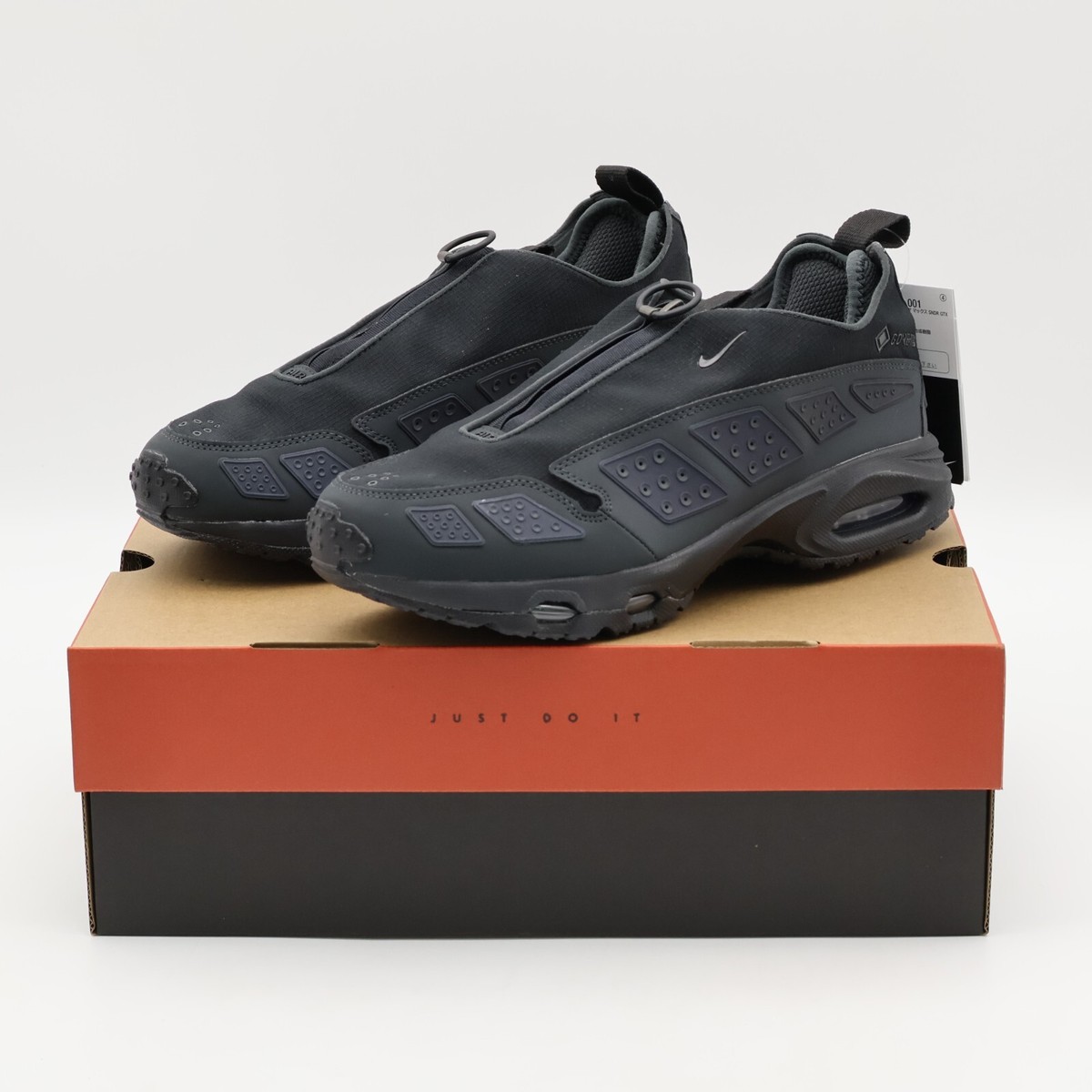 FZ4238-001 Nike Air Max SNDR GORE-TEX Black Dark Smoke Grey FZ4238-001 Nike Air Max SNDR GORE-TEX Black Dark Smoke Grey