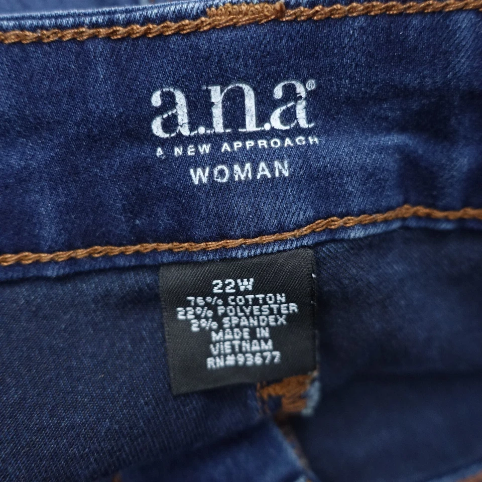 a.n.a Jeans Women's 22W Blue Denim Medium Wash Polyester Stretch Zip-Fly Jegging - Image 4 of 4
