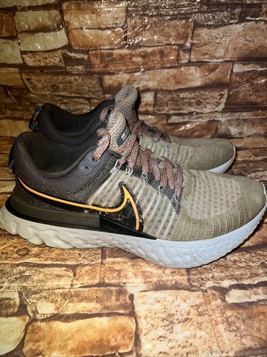 Nike React Infinity Run Flyknit 2 Light Bone Grey Orange Men's 10.5 DC4577-001 - Picture 5 of 11