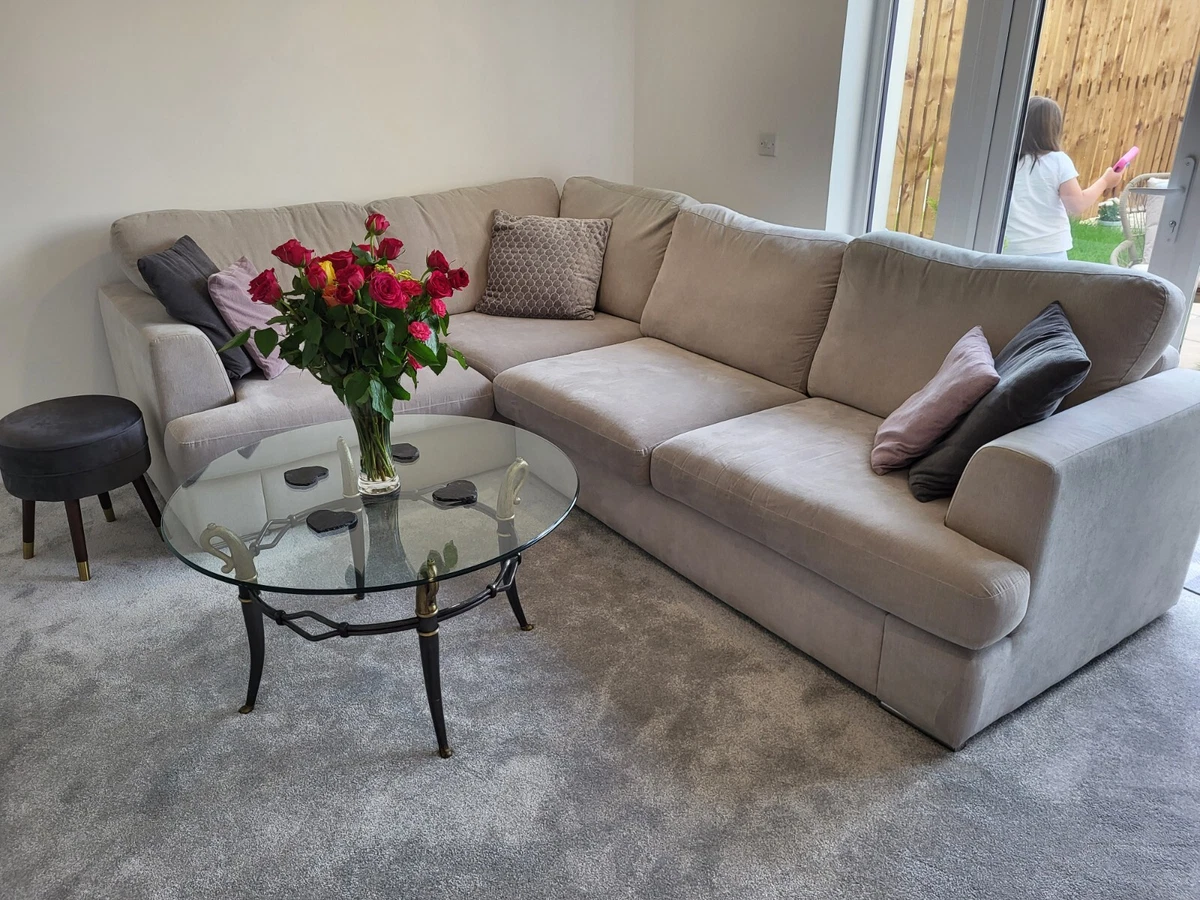 Right Hand Facing Deluxe Corner Sofa Bed