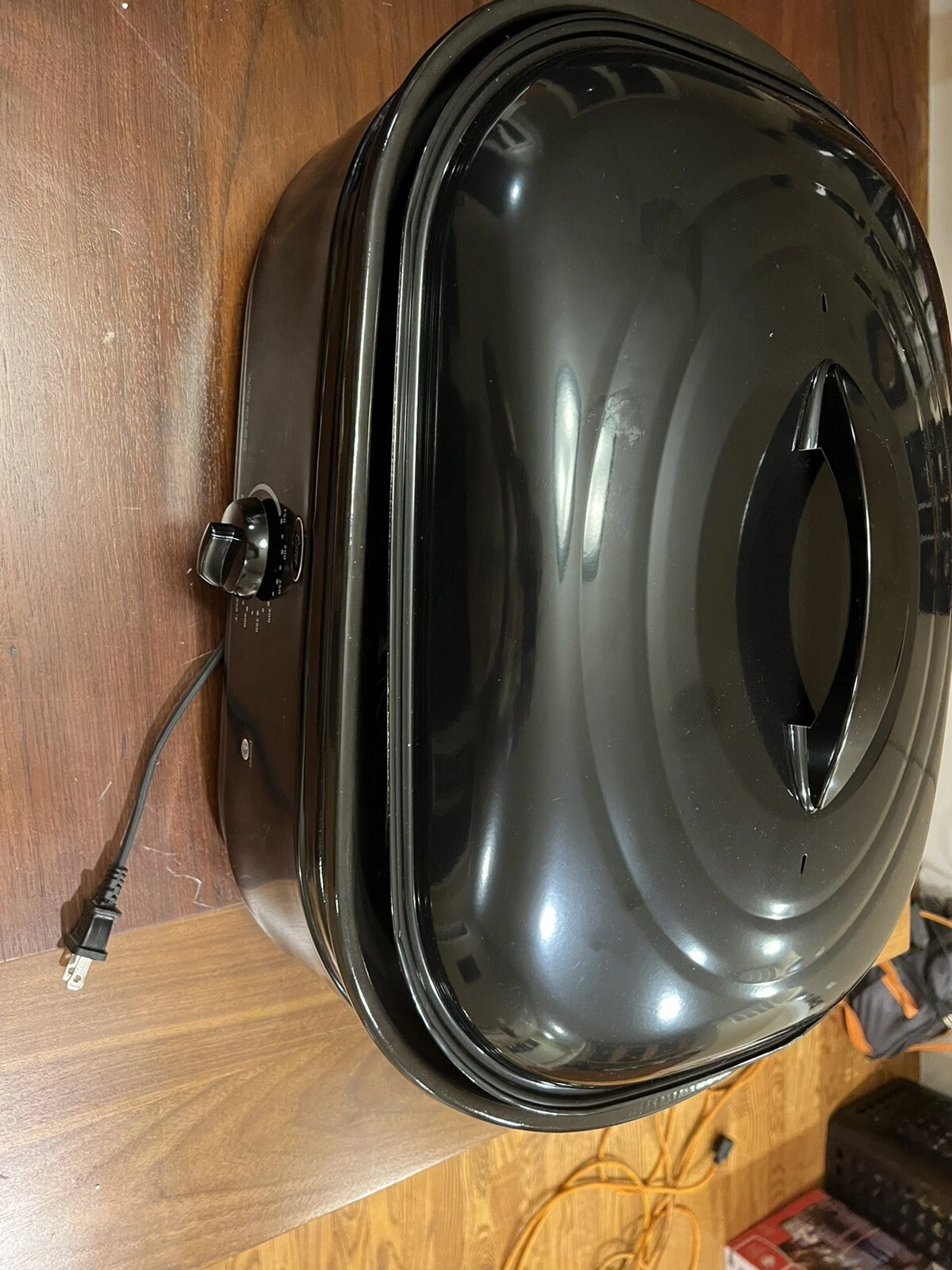OSTER Roaster Oven with Self-Basting Lid 18 Quart BLACK FINISH, Thanksgiving :)