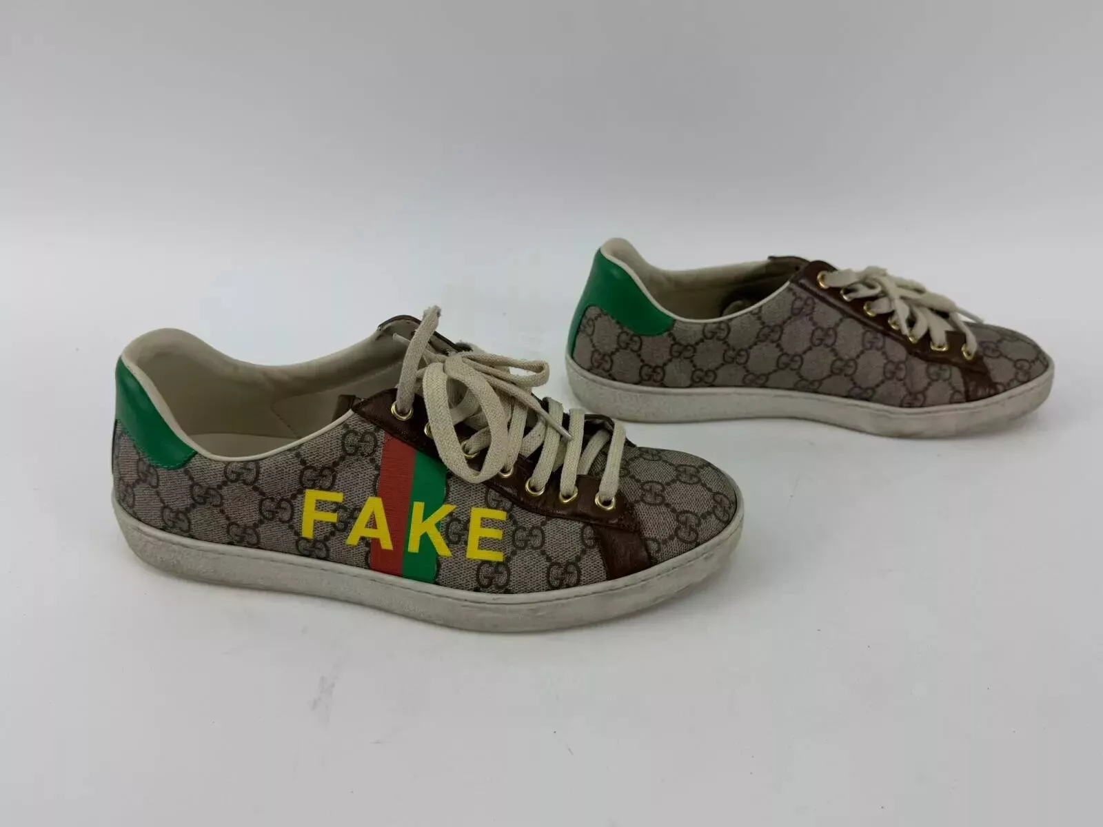 Baskets d'entraînement Gucci FAKE/NOT GG pointure 9 US 8 UK