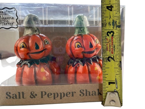 Johanna Parker Halloween Pumpkin Salt Pepper Shakers Vintage Style NEW - Picture 4 of 9