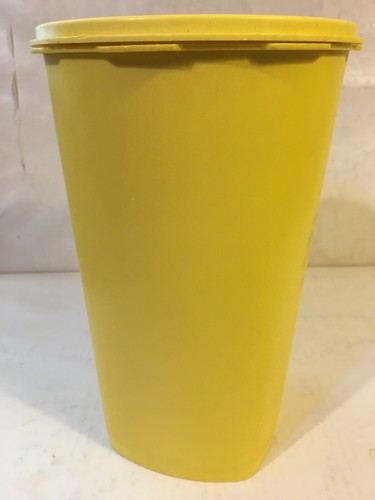 Tupperware Container, 1222-4 w Lid, Yellow, 10 1/2", used but nice - Bild 4 von 9